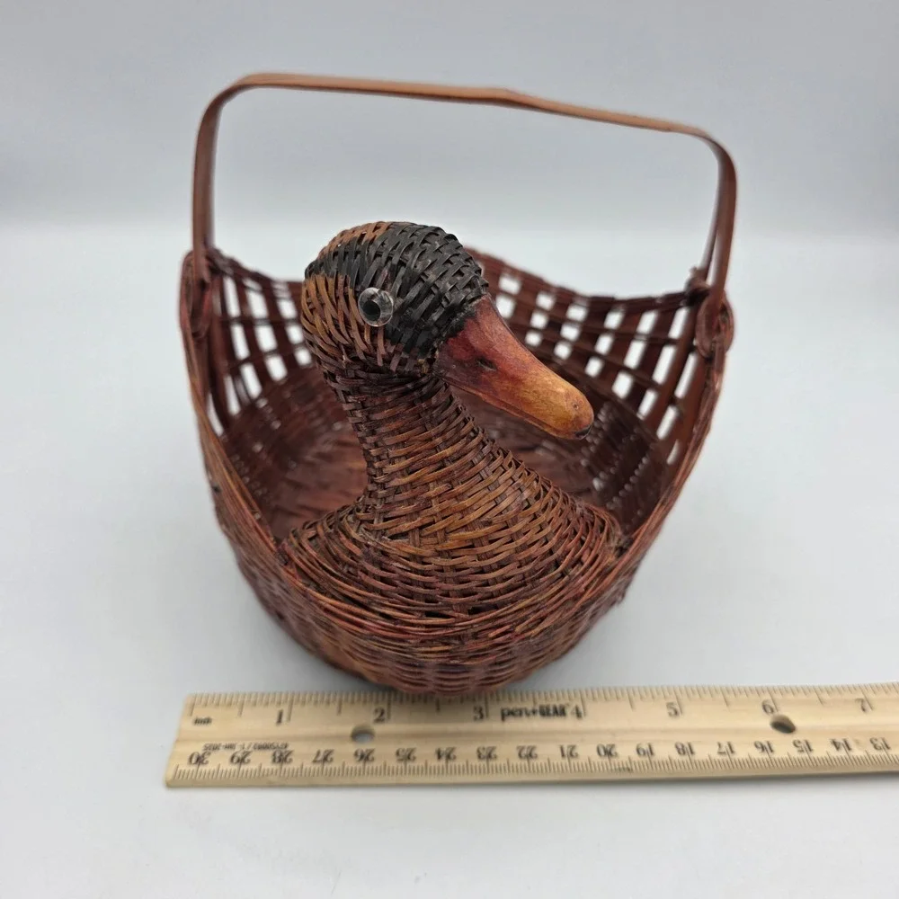 Vintage Hand Made Wicker Rattan Swan Goose Duck Woven Basket Carved Wooden Beak